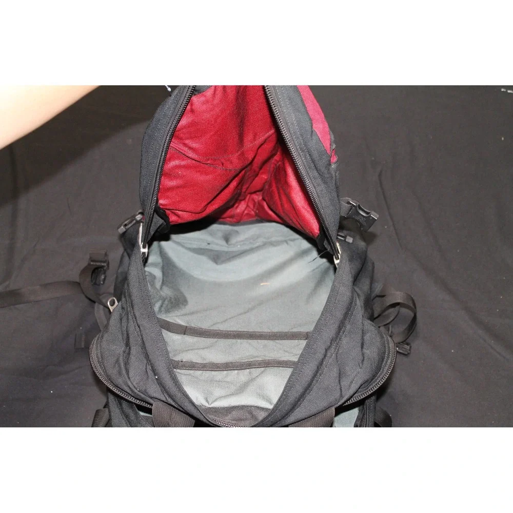 Tom Bihn Brain Bag Backpack Red Black Made in USA Port Angeles Washington